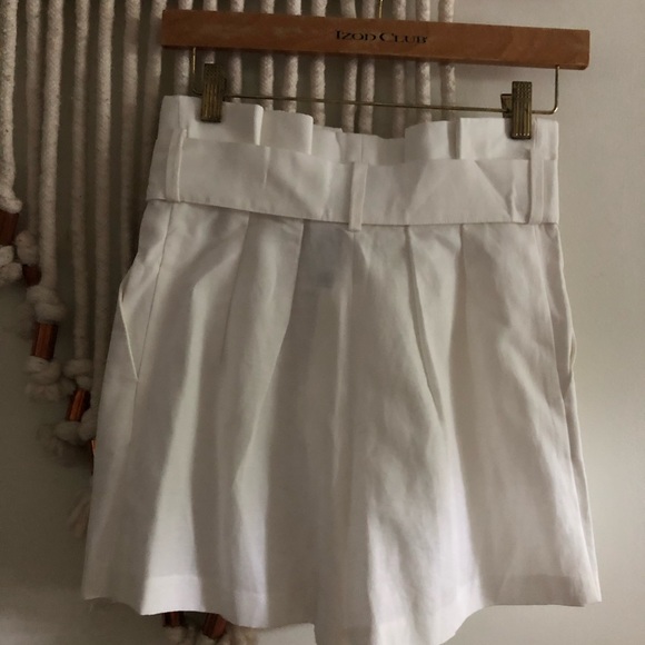 & Other Stories High Waisted Pleated Shorts ✨ - Picture 5 of 7